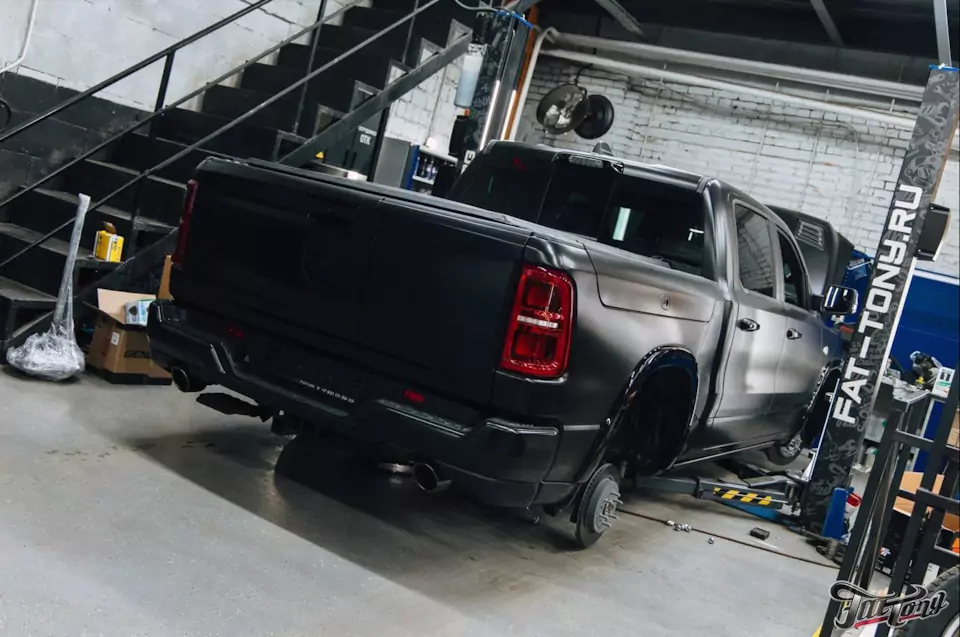 Установили систему холодного впуска на RAM 1500